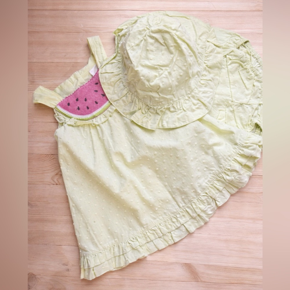 Maggie & Zoe Vintage Light Green Dress and Hat Set. Size 3/6 months. Good vint